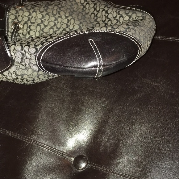 Coach Crossbody - Picture 5 of 8